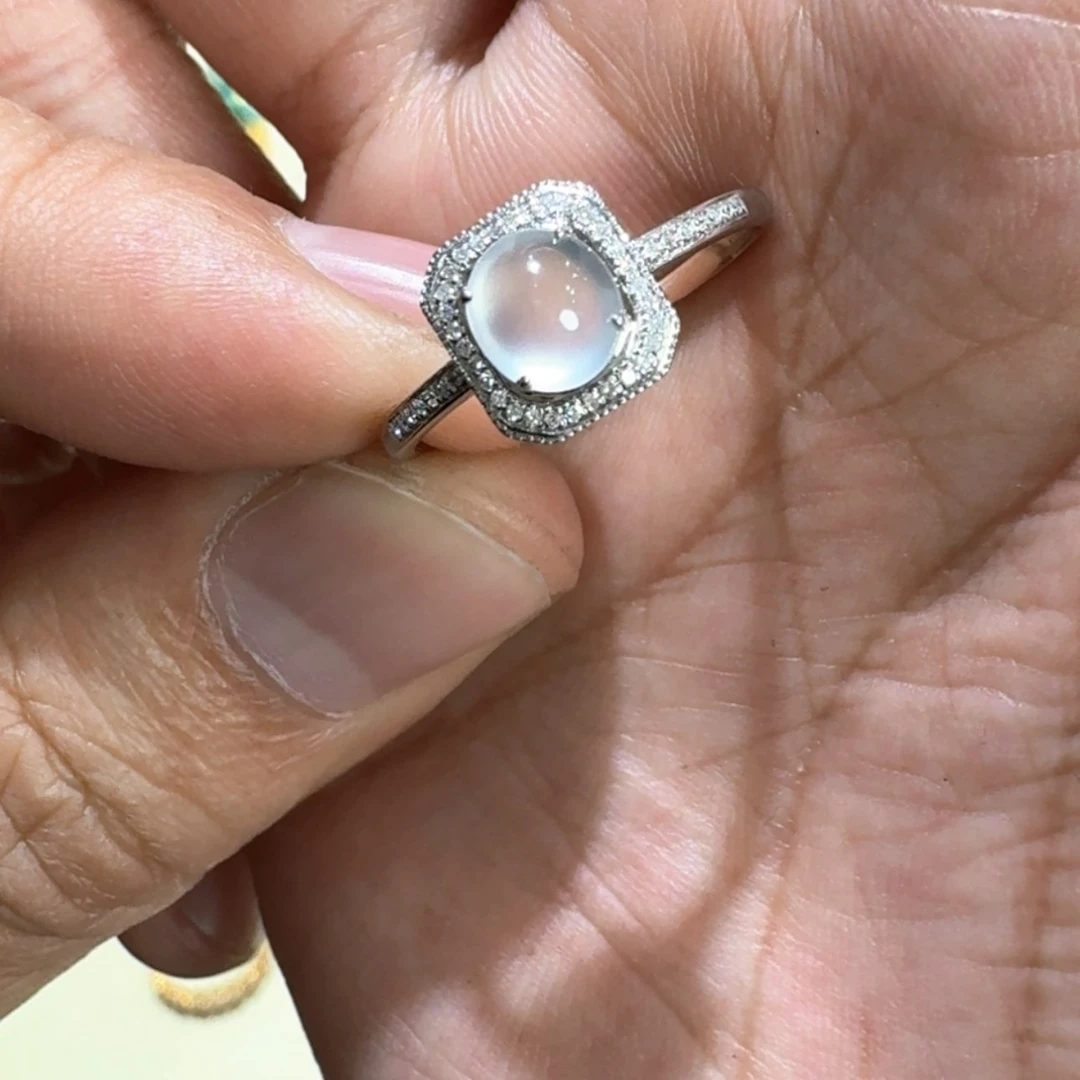 【闪购商品】翡翠戒指18K金镶嵌?*莉