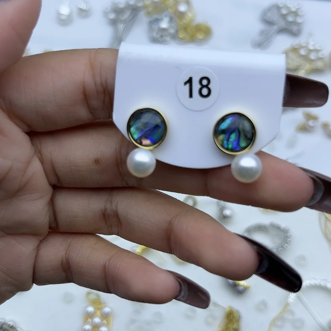 淡水珍珠耳饰合金18