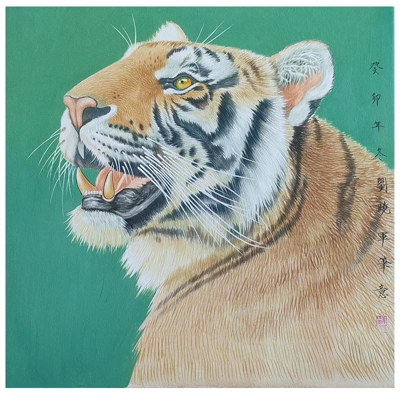 老虎仰视作品中国工笔画收藏家居装饰40厘米