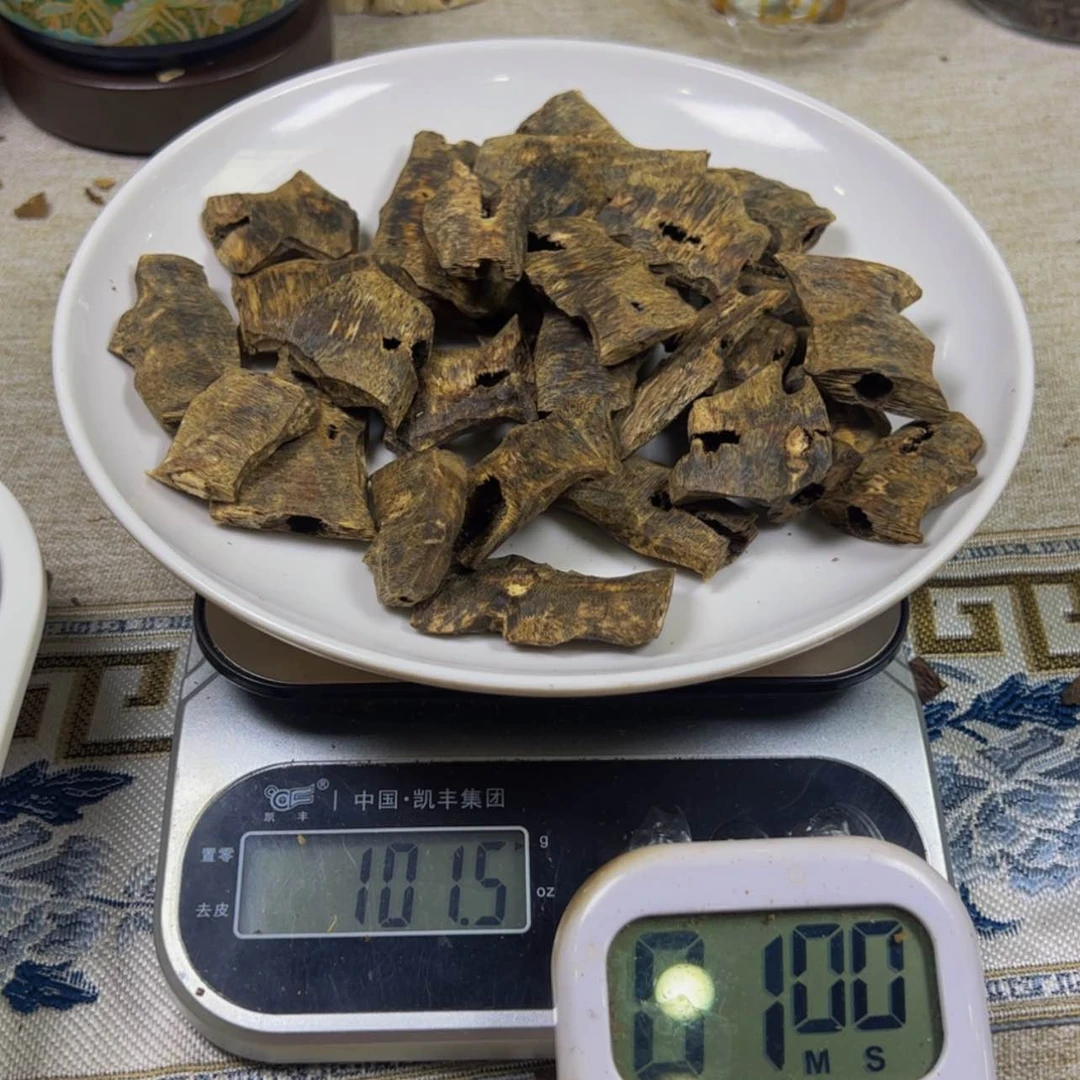 【闪购商品】阿*块料。101.5克