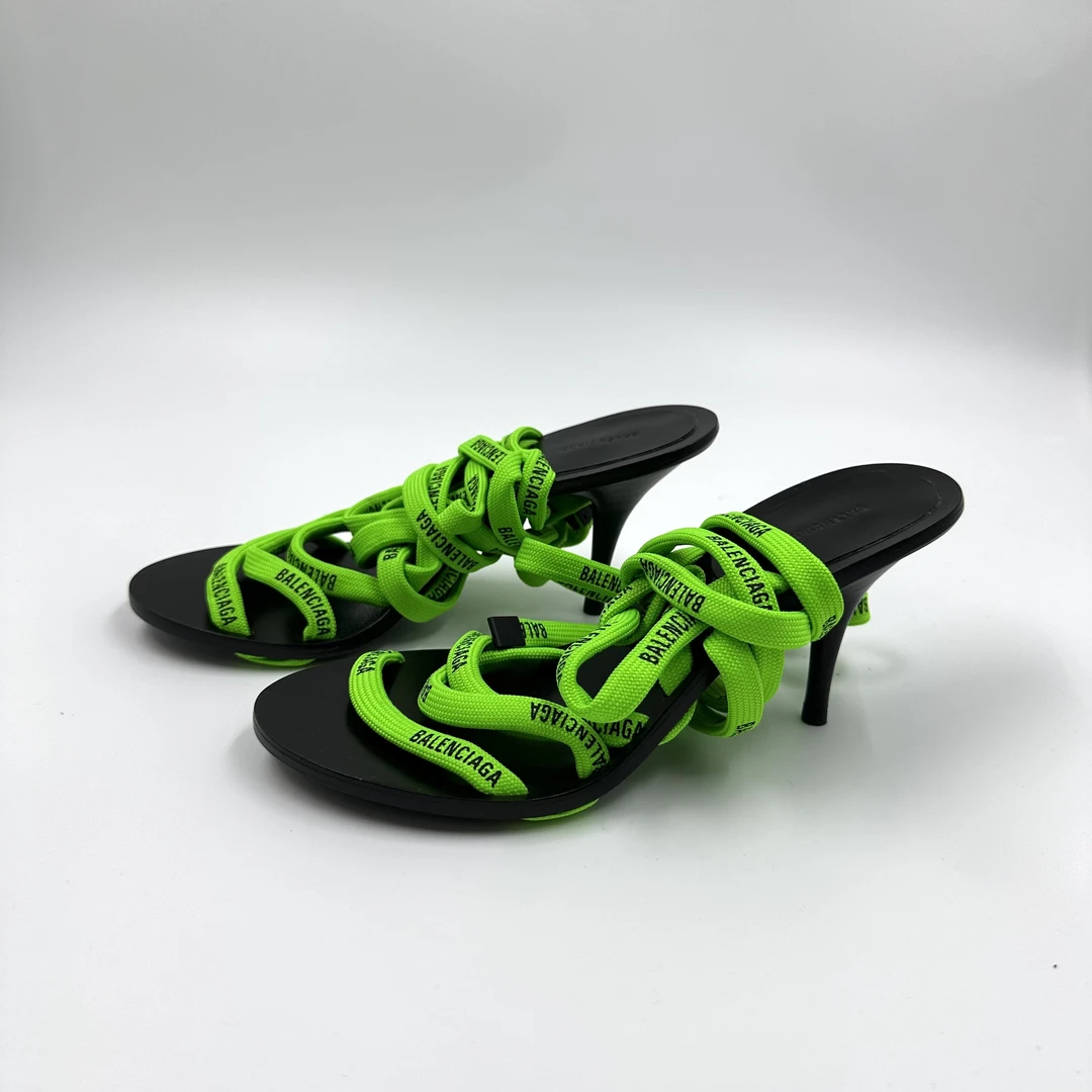 全新未使用/BALENCIAGA/巴黎世家/绿色织物高跟绑带女款凉鞋/35码