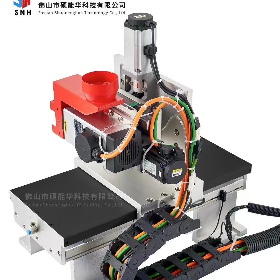 磁悬浮侧孔机加装在封边机上，封边打孔同步进行，省时省力省人工