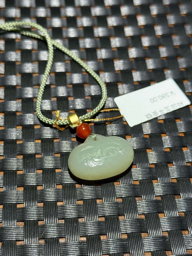 072和田玉平安锁