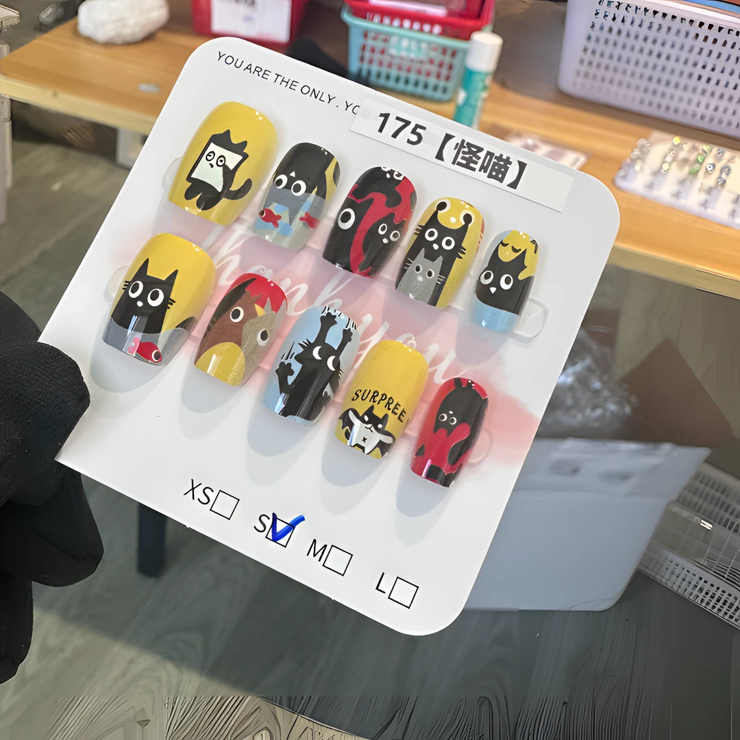 175【怪喵】夏季新品手绘猫咪风格卡通少女心小心机穿戴甲显白1.7