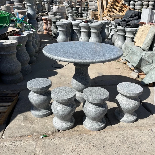 石桌石凳庭院摆件花岗岩材质石桌圆桌园林装饰户外装饰