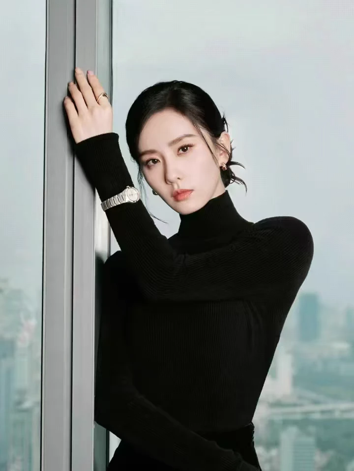 秋冬纯羊毛针织打底衫高领薄款2024洋气时尚长袖百搭修身柔软上衣