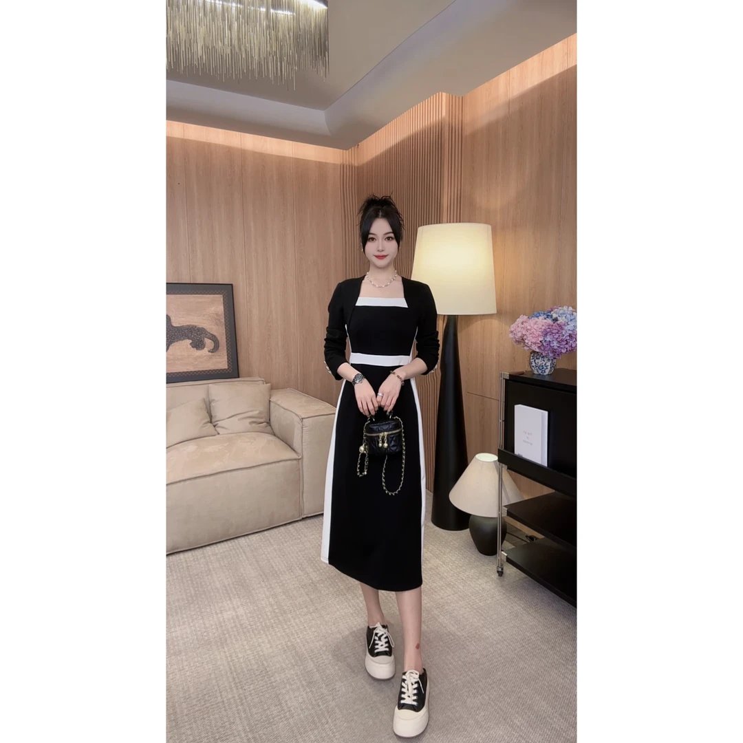 6852 鱼鱼严选冬季法式小香风长袖包肩女黑白拼色收腰修身 连衣裙