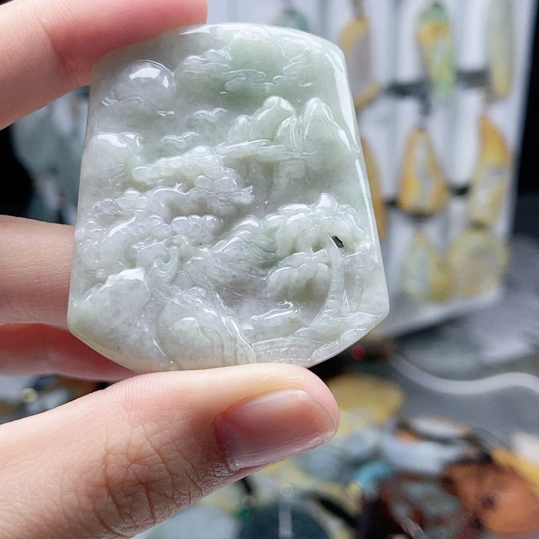 翡翠颈饰未镶嵌翡翠