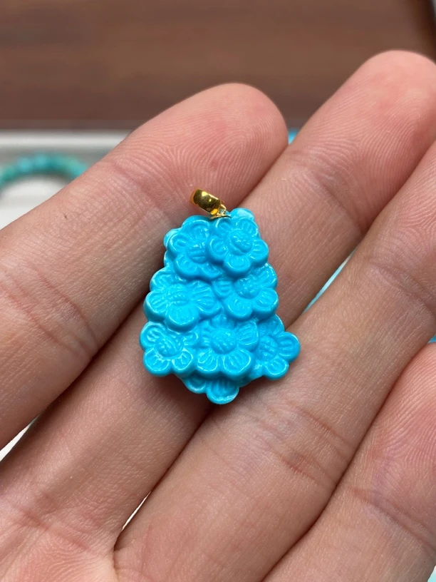 原矿绿松石镶嵌吊坠二