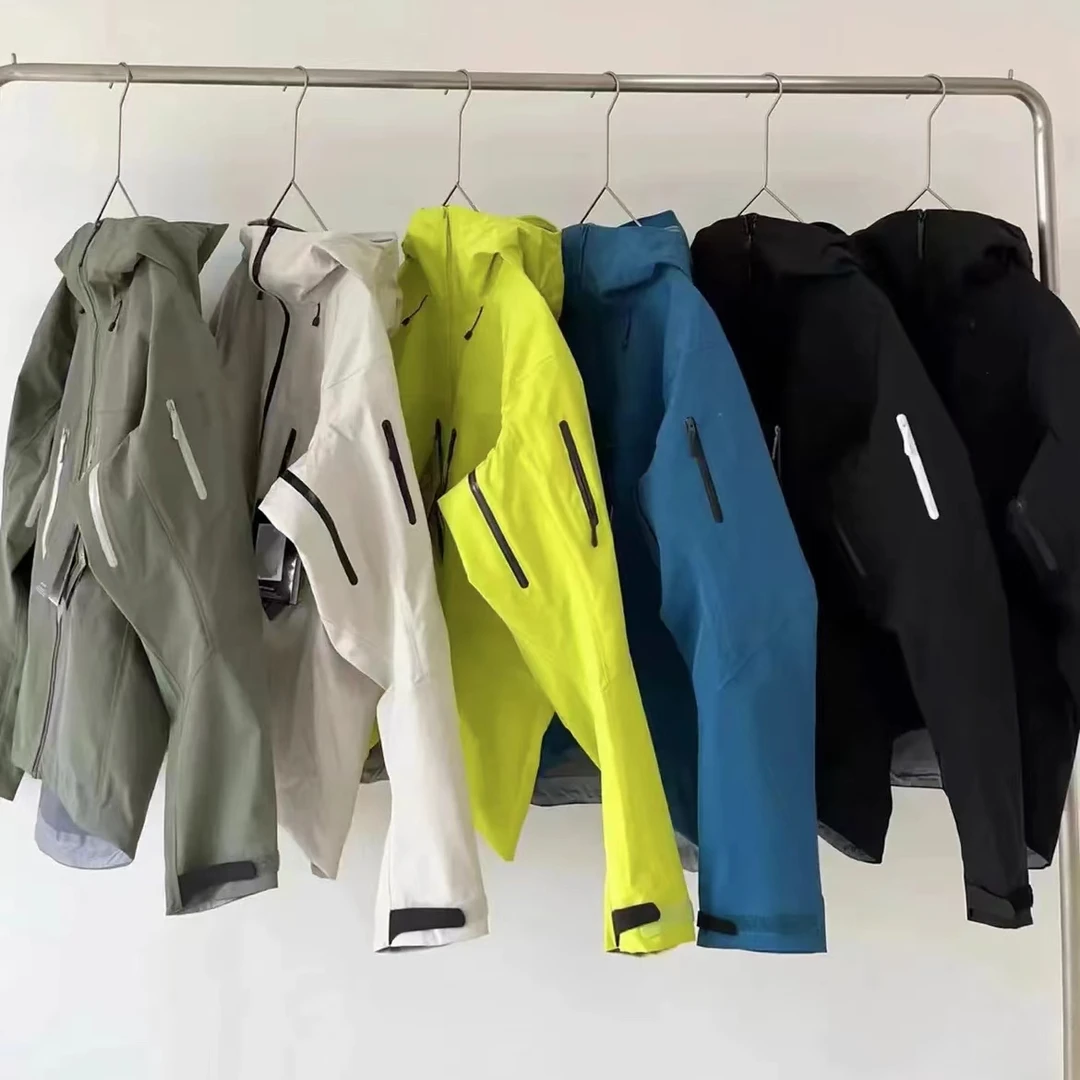 {胃的软壳全压胶冲锋衣）外套链防水工艺连帽男款运动防风