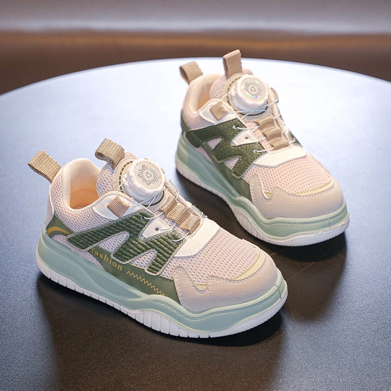 春秋新款2024年四季鞋时尚运动板鞋百搭男童防滑耐磨男女同软底