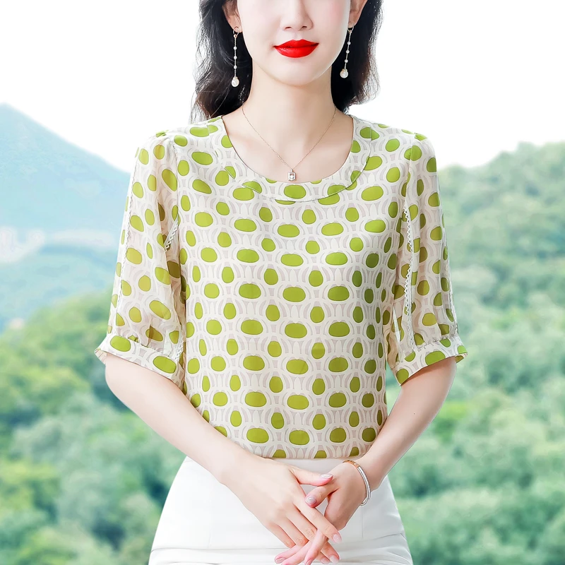 洋气显瘦2025夏季新款时尚牛油果绿小石头波点蕾丝边五分袖衬衫