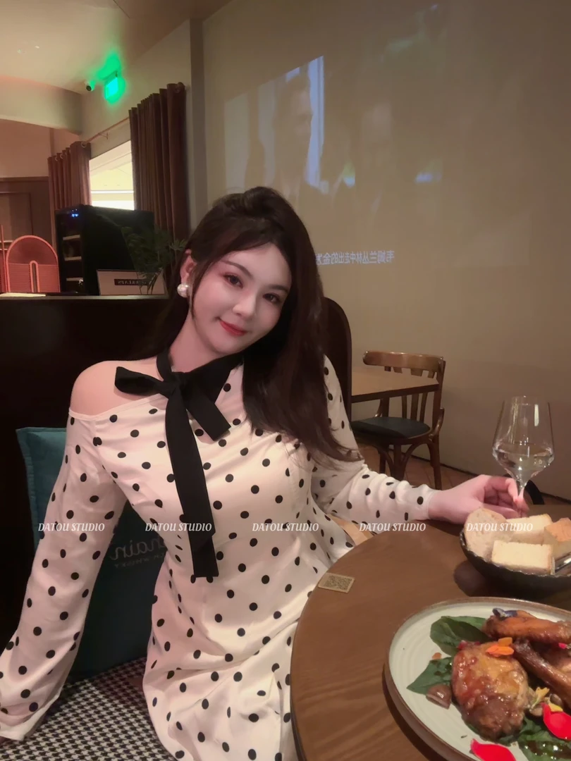 【618清清】哒头【复古胶片】微胖mm大码2024新款设计感显瘦连衣裙女