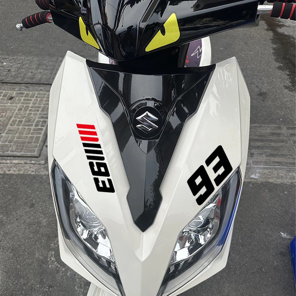 适用于铃木uy125车头装饰贴纸93号马奎斯反光踏板车遮划痕装饰贴