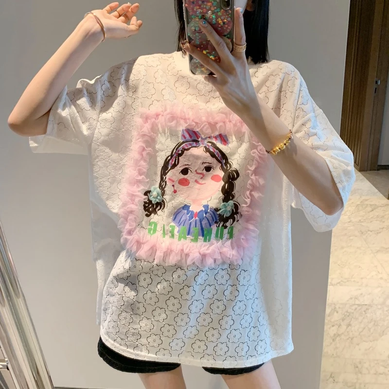 ◆张静芝 粉嫩网纱卡通女孩印花全蕾丝花朵T恤