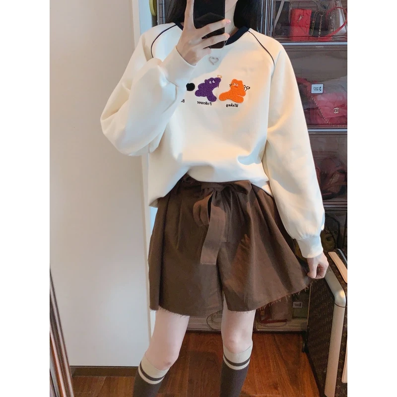 【张静芝】可爱三只小卡通奔跑字母印花洋气黑色包边女生卫衣