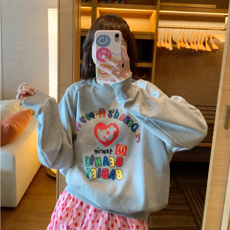 张静芝 少女心彩色卡通字母红心圈圈棉蝙蝠袖灰色卫衣