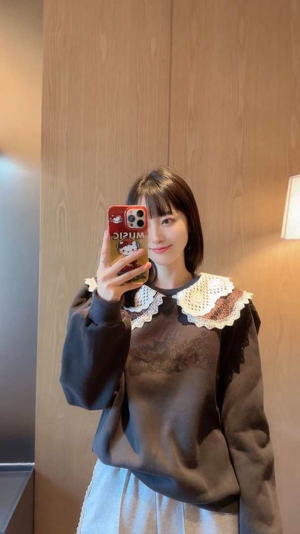 【张静芝】豹纹花边小翻领加绒卫衣