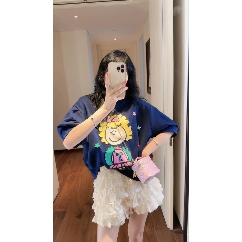 【张静芝】可爱卡通金发蝴蝶结娃娃印花洋气女生T恤