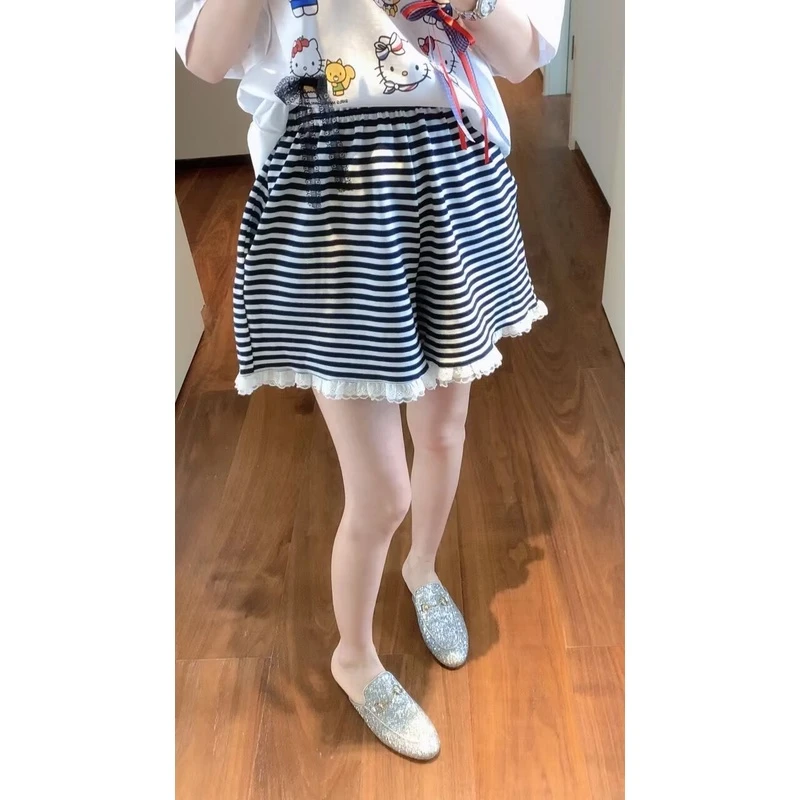 【张静芝】木耳花边经典条纹休闲短裤