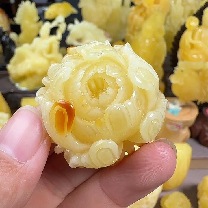 蜜蜡珠宝奇石未镶嵌