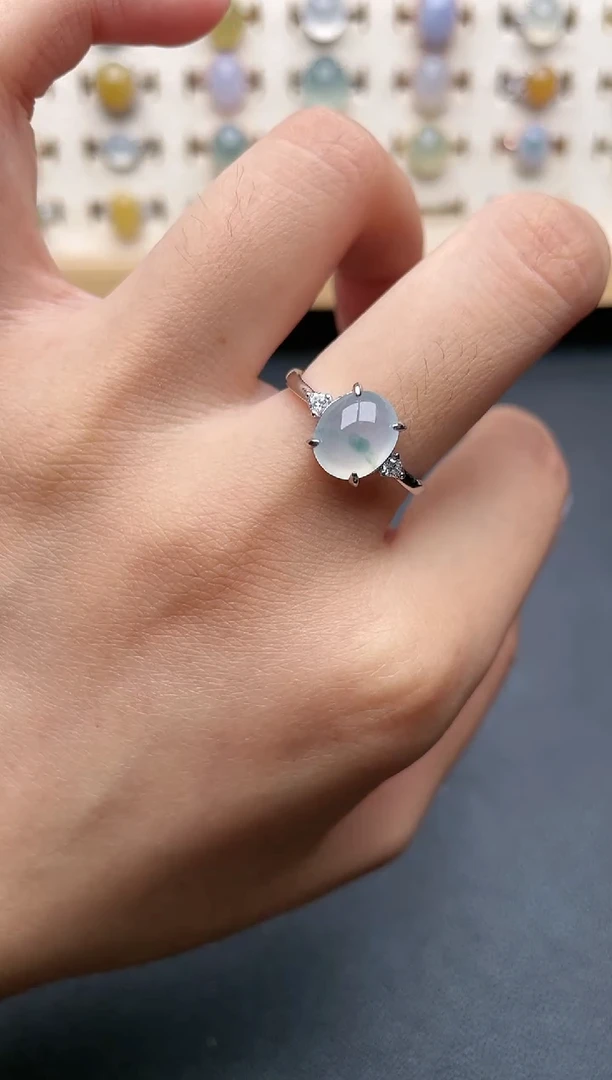 【闪购商品】翡翠戒指银S925镶嵌一物一证一礼盒