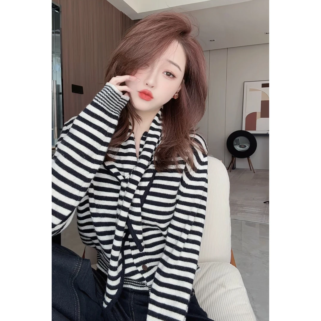 【CHEN】时尚条纹减龄显瘦毛衣设计感气质长袖针织开衫24102802