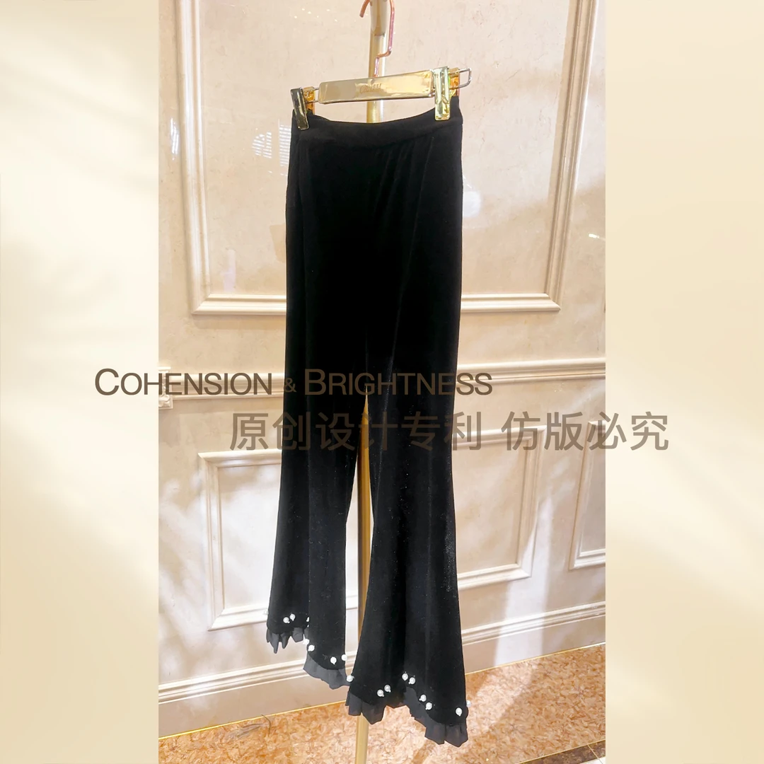 凝慧真的好【丝绒晚香】秋季时尚丝绒钉珠木耳边休闲裤KP091