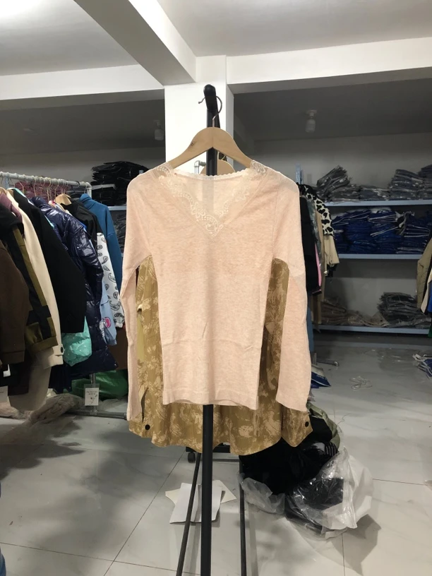 蕾丝花边拼接长袖T恤纯欲风修身显瘦打底上衣美体单衣