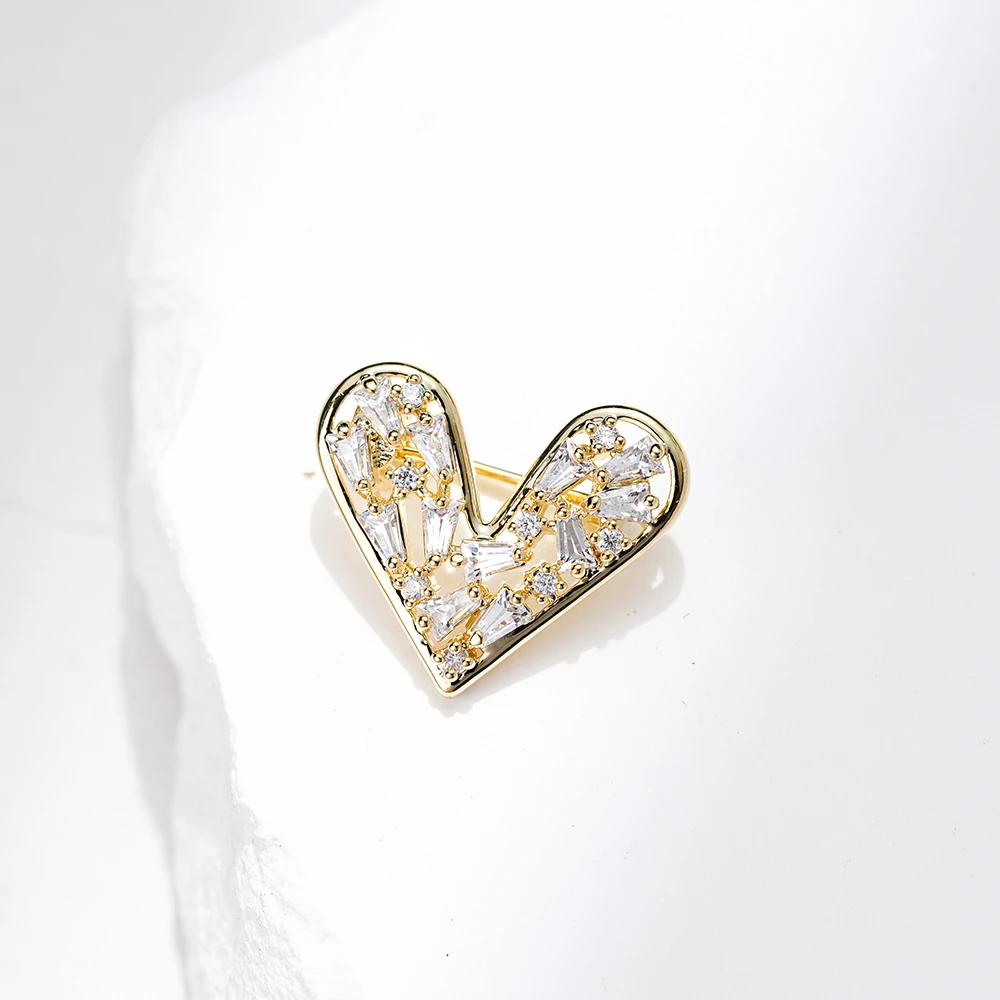 铜合金合成锆石胸针 MN1360迷你小爱心胸针