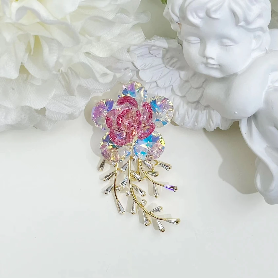 铜合金仿水晶胸针 GD648【施】天空之境《粉白》胸针