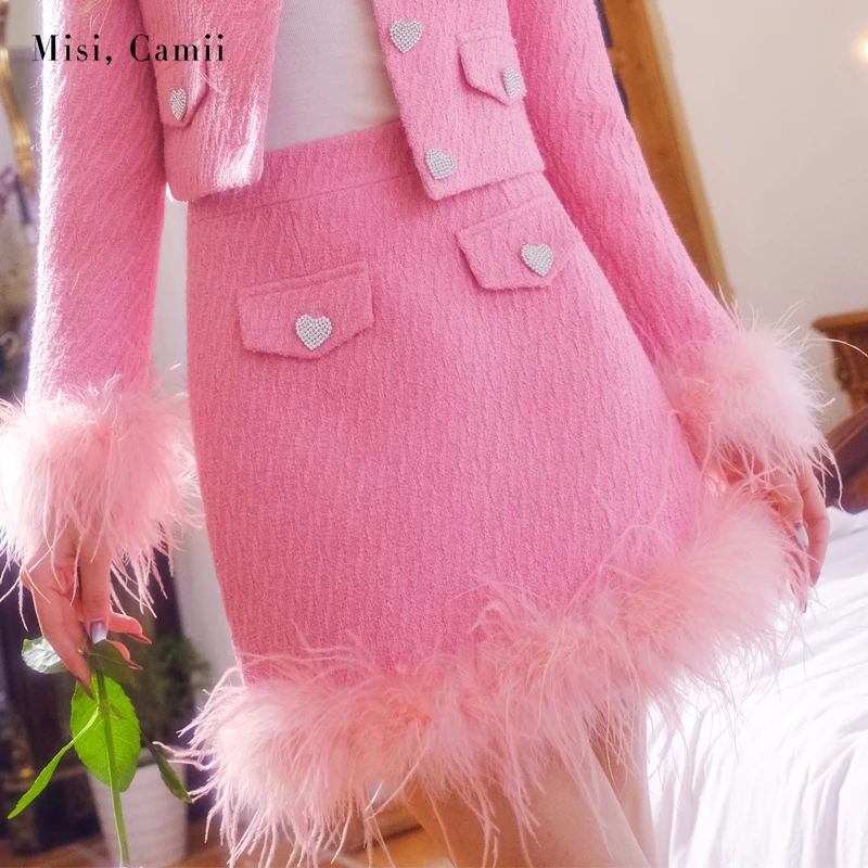 Misi,Camii早秋新款女士轻奢名媛气质小香风爱心扣羽毛边花呢半裙