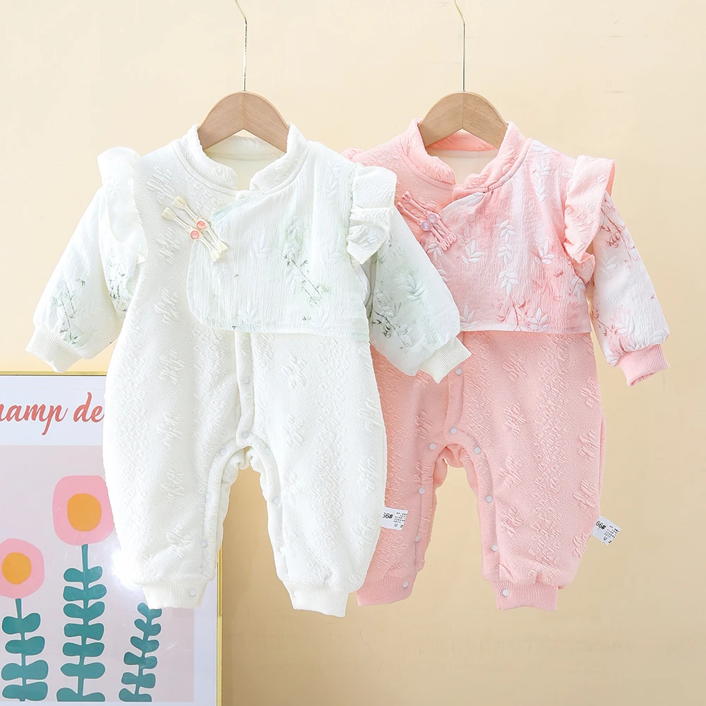 婴幼儿冬款印花马甲飞边棉哈衣外出加棉加厚连体女宝外出服