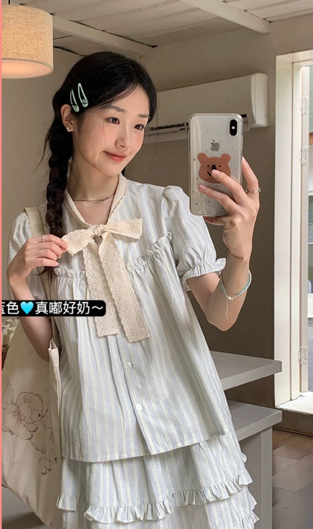 韩系甜美减龄童镇条纹精致花边条纹上衣半身裙套装