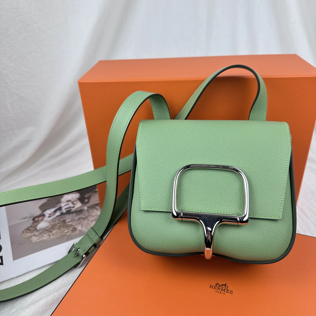 95新 Hermes/爱马仕 mini della 牛油果绿屁股包