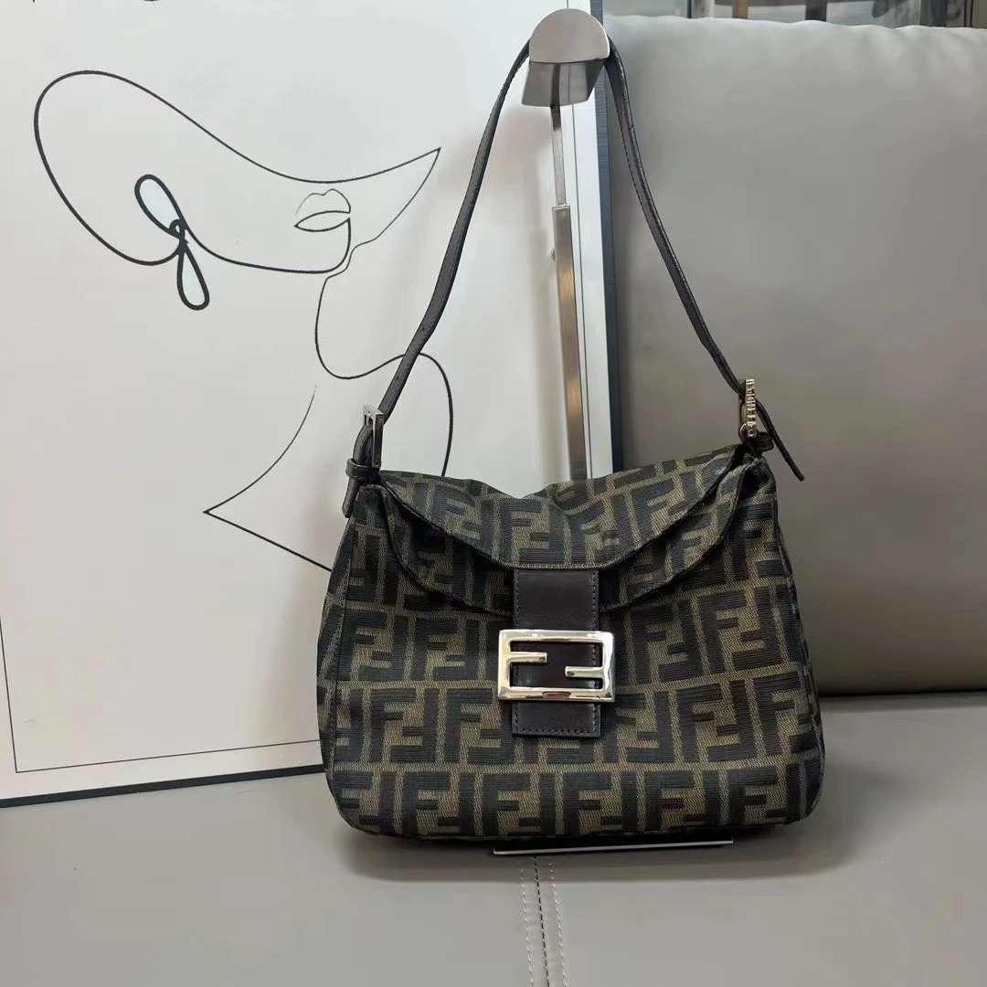 95新 FENDI/芬迪 老花小胖丁单肩包/94880682