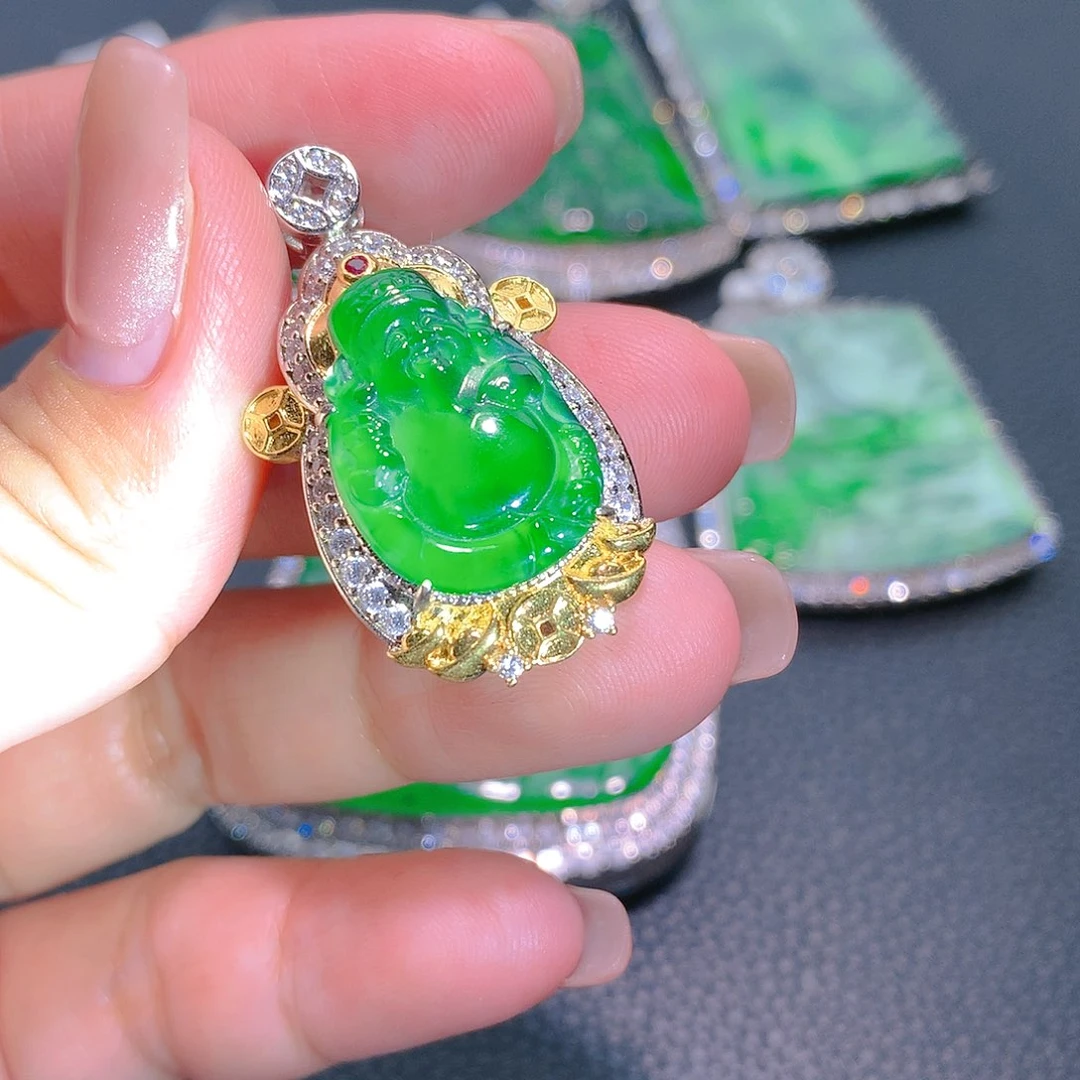 翡翠颈饰未镶嵌翡翠