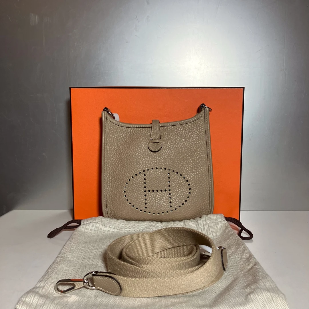 99新 Hermes/爱马仕 伊芙琳8Q马尔法米灰18 99新 辰奢选