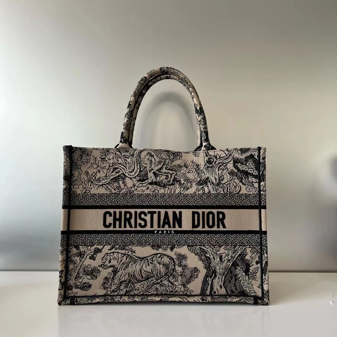 99新 Dior/迪奥 动物园（老虎刺绣）中号托特 奢选陈辰