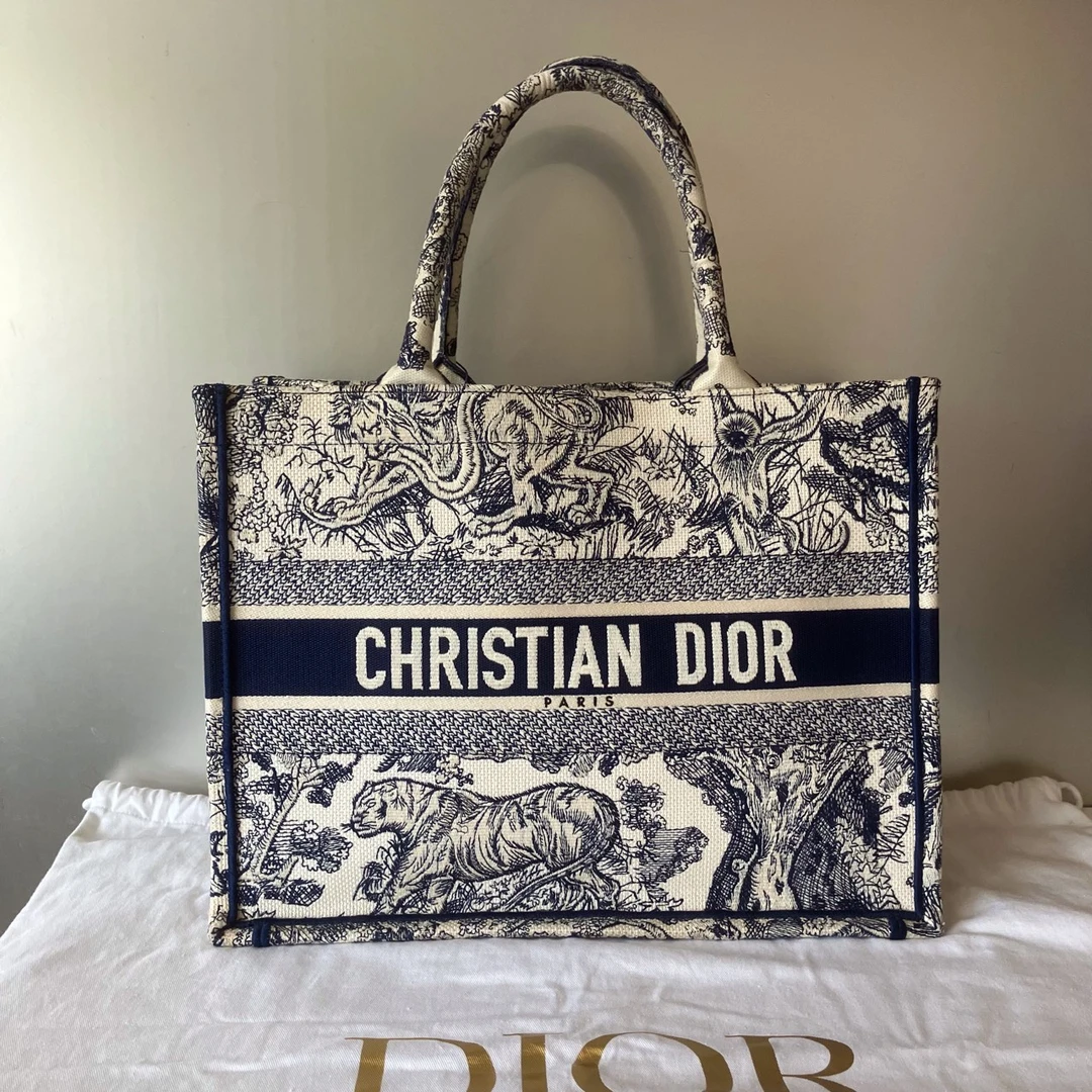 99新 DIOR/迪奥 动物园刺绣托特包中号 陈辰奢选