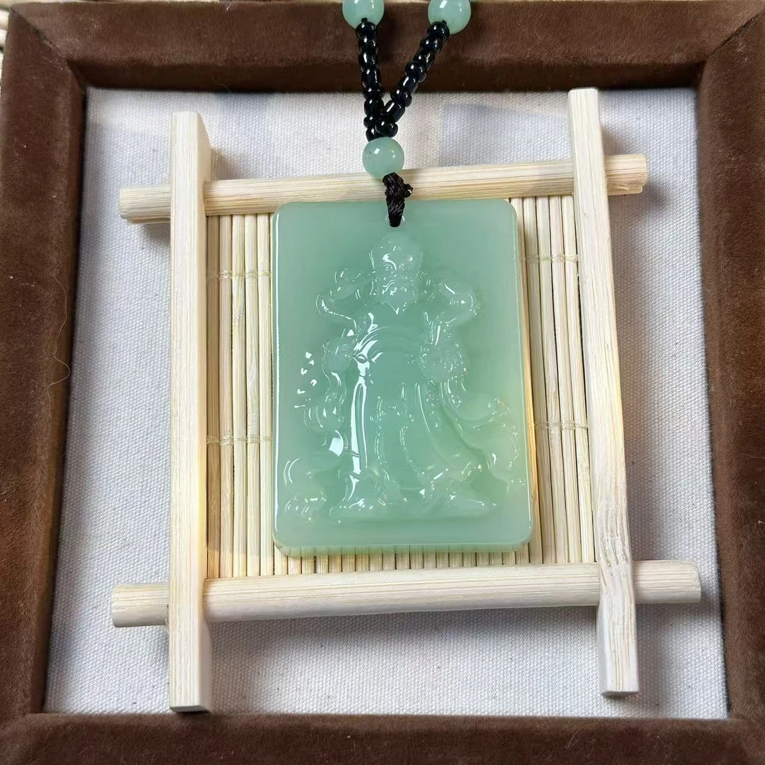 7.浅绿飘带财神吊坠经典时尚百搭款