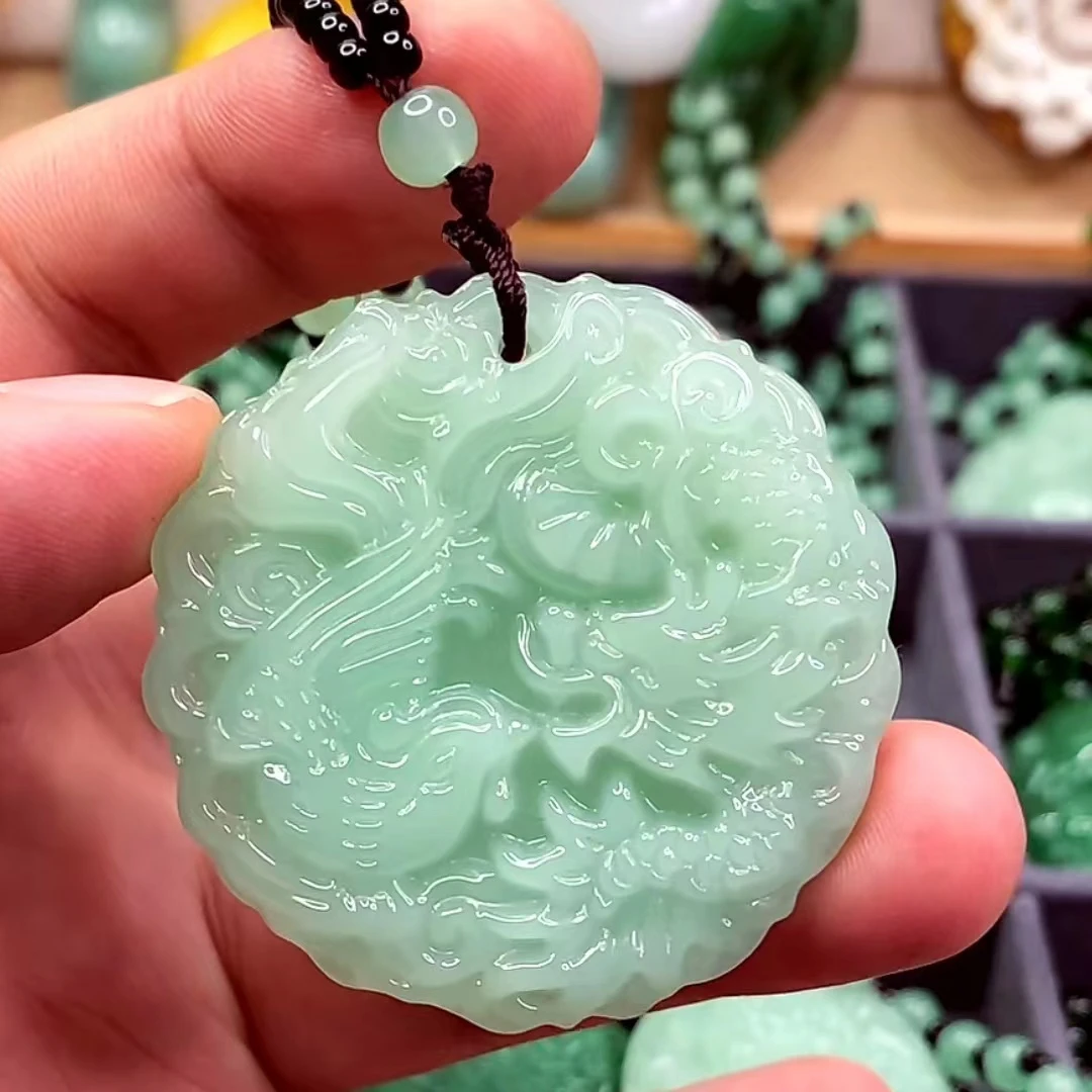 4.浅绿龙凤呈祥吊坠经典时尚百搭款