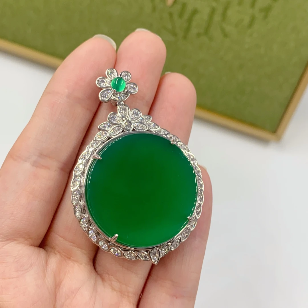 S925银玉髓吊坠精美时尚大气