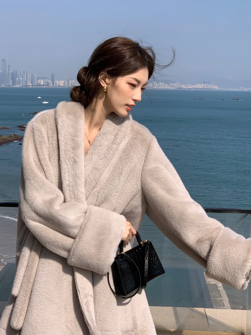 SourceWithU苏黎世假期 谁穿谁贵浴袍款保暖慵懒复古收腰外套