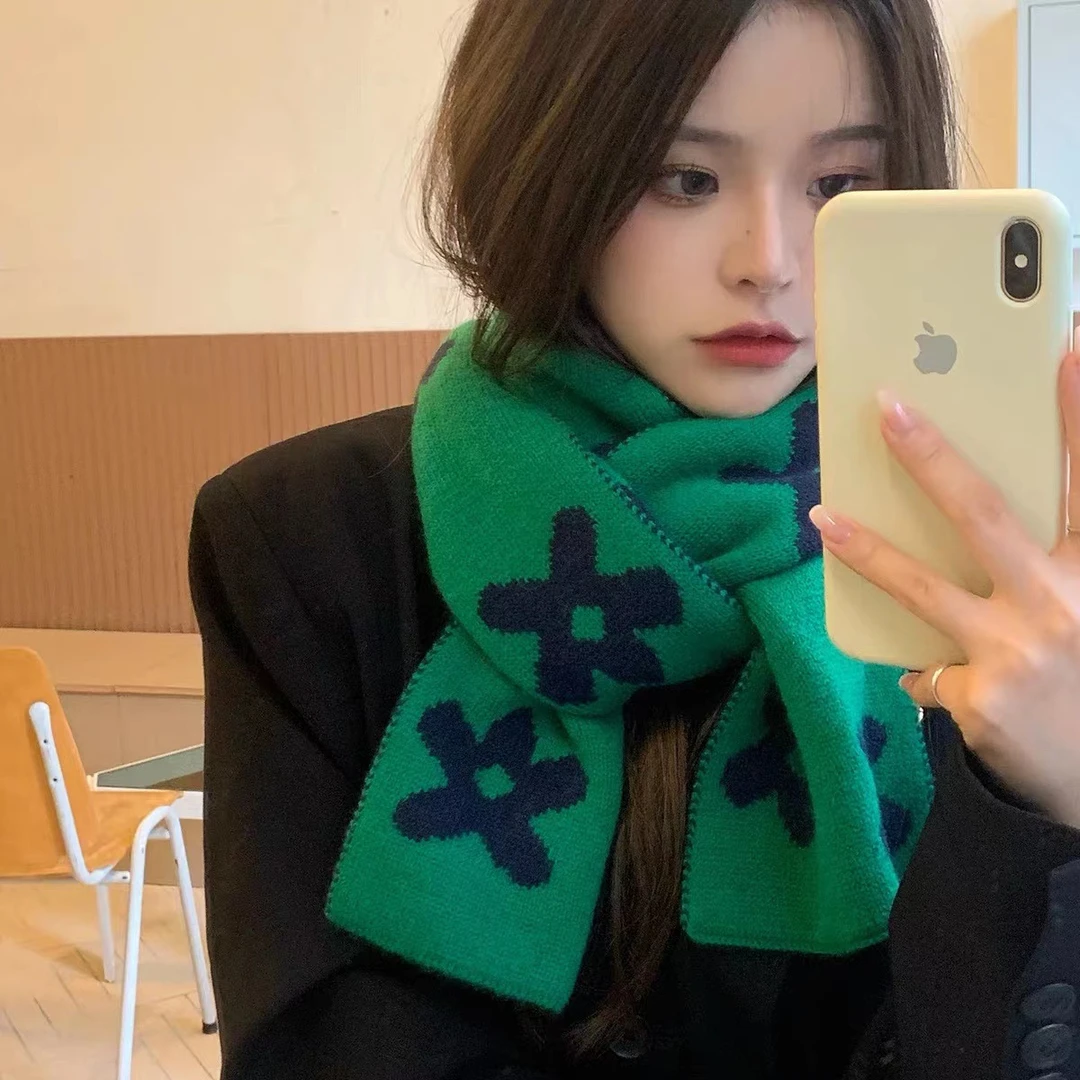 复古花朵绿色仿羊绒围巾女冬季韩版百搭可爱针织毛线围脖