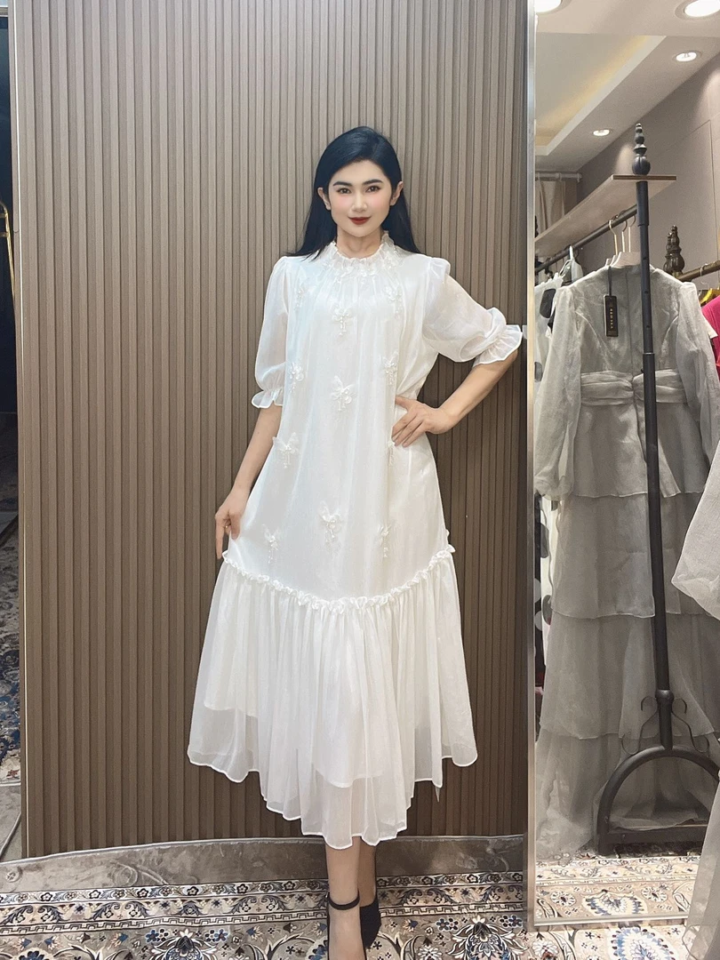 女装连衣 裙蕾丝长裙 气质