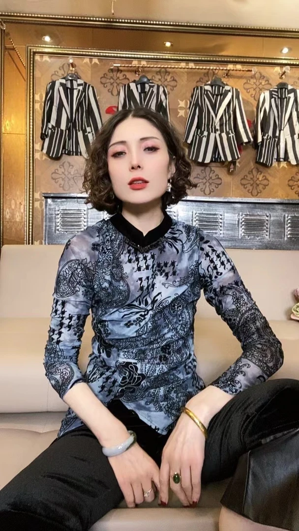 （现货）2025新款黑领植绒提花衫8086