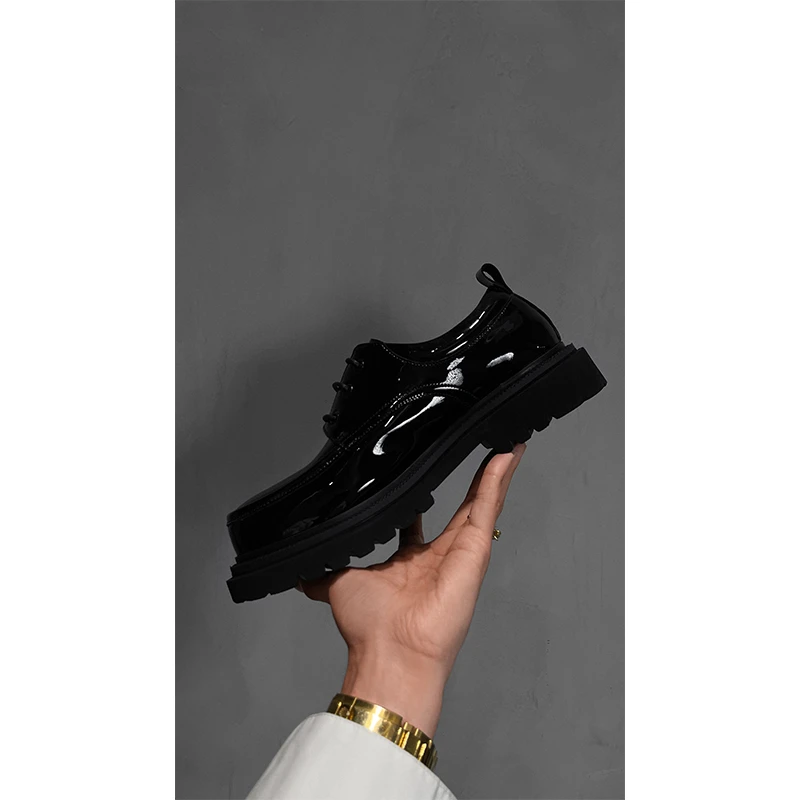 龙叨叨复古高级感厚底增高正装百搭圆头黑色亮皮德比休闲皮鞋