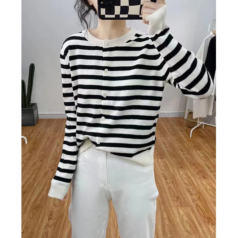 羊毛针织开衫女条纹时尚圆领百搭外套显瘦宽松休闲打底衫长袖毛衣