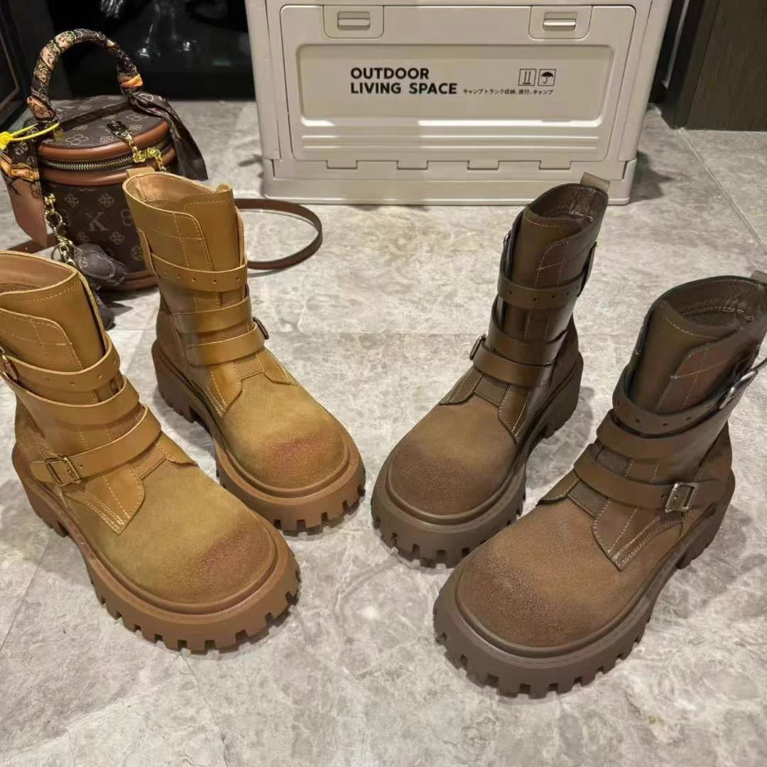 欧货真皮短靴女2024新款秋季厚底擦色磨砂皮带扣机车短筒靴627-1